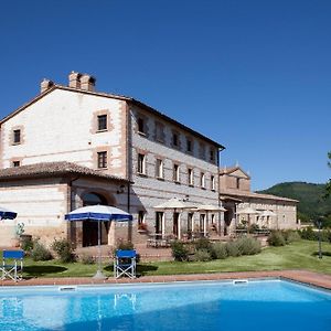 Parco Ducale Country House Hotel Urbania Exterior photo