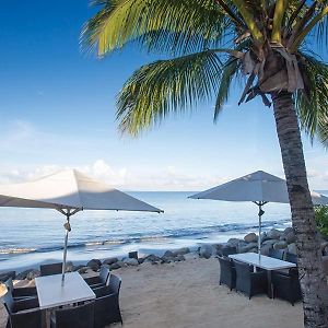 Fiji -Whyndham - Beachfront Resort- Denarau Island Exterior photo