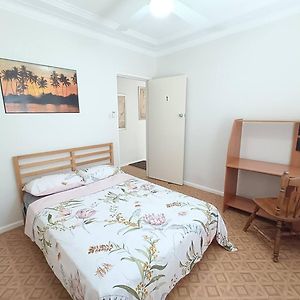 Comfortable Room With Garden Beecroft Exterior photo