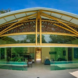Brand New Villa Bambu With Large Pool Near Ma Quepos Exterior photo