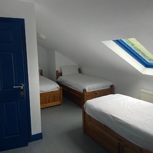 Coastguard Lodge Hostel At Tigh Tp Dingle Exterior photo