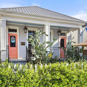 Beautiful Luxury 3 Bed 2 Bath Home In Uptown New Orleans! Close To Magazine Street, Universities, & French Quarter Exterior photo