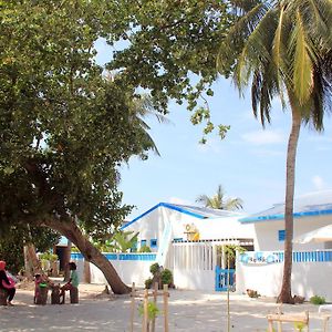 Rip Tide Vacation Inn, K.Guraidhoo Guraidhoo  Exterior photo