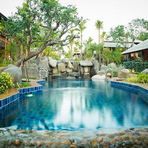 Getaway Chiang Mai Resort & Spa Exterior photo