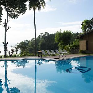 Oruthota Chalets Hotel Kandy Exterior photo