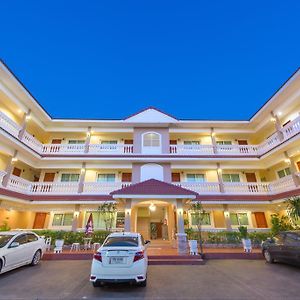 Nuntiya Terrace Hotel Udon Thani Exterior photo