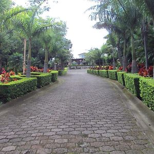 Hotel Ringle Resort San Jose  Exterior photo