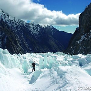 Scenic Hotel Franz Josef Glacier Exterior photo