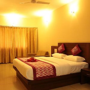 Oyo 1604 Hotel Suman Residency Mangalore Exterior photo