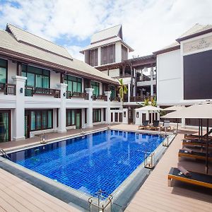 Huernnana Boutique Hotel Phrae Exterior photo