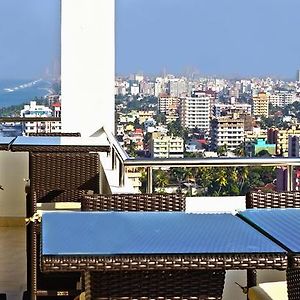 The Penthouse Above Sea Apartment Dehiwala-Mount Lavinia Exterior photo