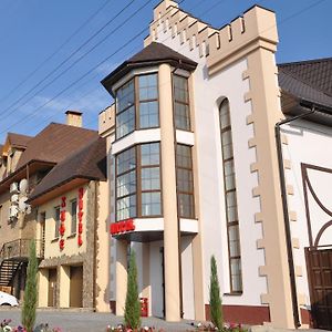 Felisa Hotel Kharkiv Exterior photo