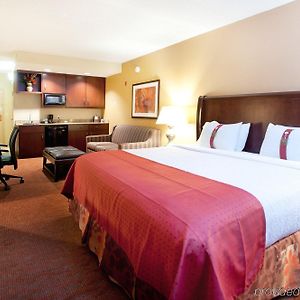 Holiday Inn Hotel & Suites Council Bluffs, An Ihg Hotel Room photo