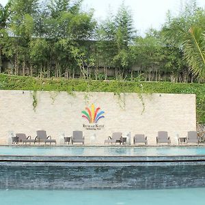 Rumah Kito Resort Hotel Jambi By Waringin Hospitality Exterior photo