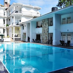 Peradeniya Rest House Hotel Kandy Exterior photo