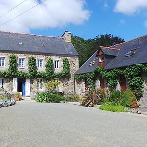 Manoir De Kercadic Bed & Breakfast Guingamp Exterior photo