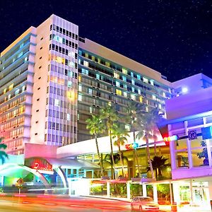 Deauville Beach Resort Miami Beach Exterior photo