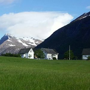 Donhaug Gjestegard Uskedalen Exterior photo