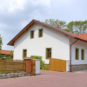 Hotel Na Statku Mirosov Mirosov  Exterior photo