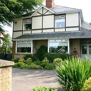 Number 8 Guesthouse Londonderry Exterior photo