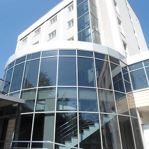 Hotel Nord Ploiesti Exterior photo