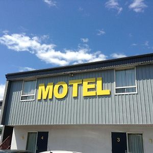 Motel Rayalco Laurier Station Exterior photo