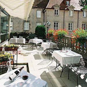 Logis Hotel Le Cheval Blanc Langres Exterior photo