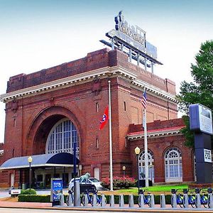 The Hotel Chalet At The Choo Choo Chattanooga Exterior photo