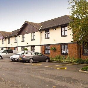 Premier Inn Oldham - Broadway Exterior photo