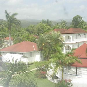 Executive Mammee Bay Hotel Ocho Rios Exterior photo