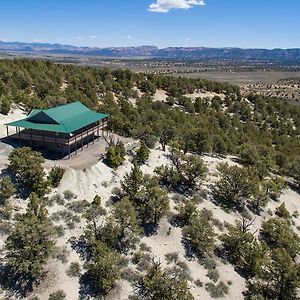 Ridgetop Hideaway Hatch Exterior photo