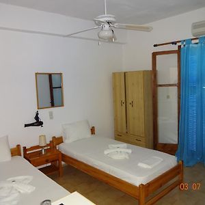 Scirocco Rooms Loutro Exterior photo