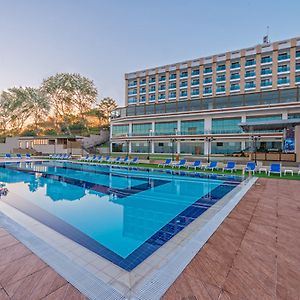 Ramada Resort By Wyndham Unye Exterior photo