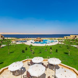 Byoum Lakeside Hotel Al Fayoum Exterior photo