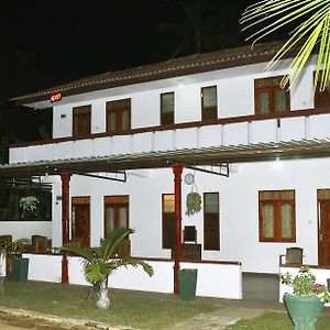 Hotel Flamingo Anuradhapura Exterior photo