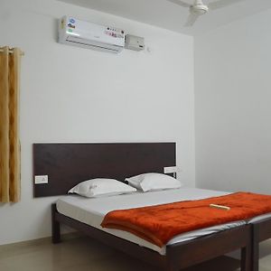 Blackroots Serviced Apartments Coimbatore Exterior photo
