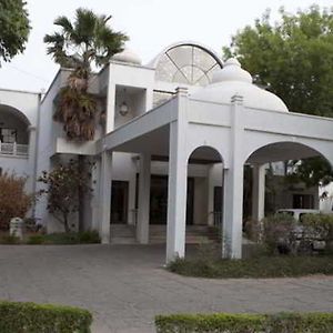 Usha Bundela, Khajuraho Hotel Exterior photo