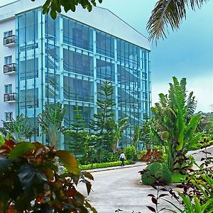 Forest Crest Nature Hotel And Resort Powered By Aston Nasugbu Exterior photo