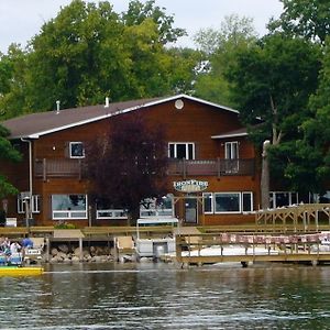 Anderson'S Horseshoe Bay Lodge Walker Exterior photo