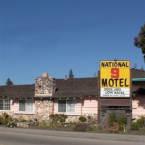 National 9 Motel Santa Cruz Exterior photo