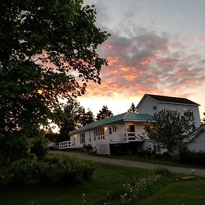 Gite Aux Jardins De L'Anse Perce Exterior photo