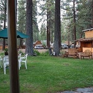 Holly'S Place Hotel South Lake Tahoe Exterior photo