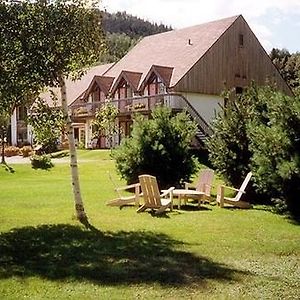 Auberge Du Jardin Petit-Saguenay Exterior photo