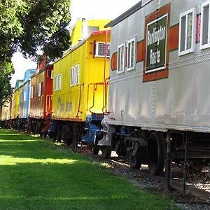 Red Caboose Motel & Restaurant Ronks Exterior photo