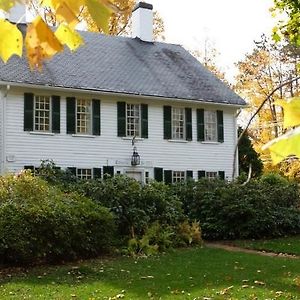 Fletcher Tavern Bed & Breakfast Westford Exterior photo