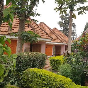 Phenicia Motel Entebbe Exterior photo