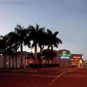 Sunpalms Motel Rockhampton Exterior photo