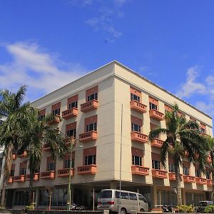 Hotel Formosa Manado Exterior photo