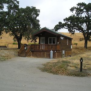 San Benito Camping Resort One-Bedroom Cabin 3 Paicines Exterior photo