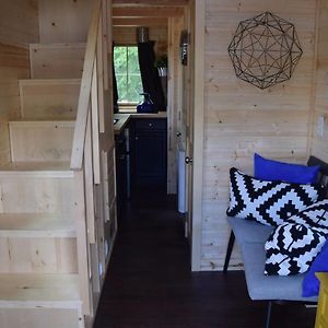 Tuxbury Pond Camping Resort Tiny House Henry South Hampton Exterior photo